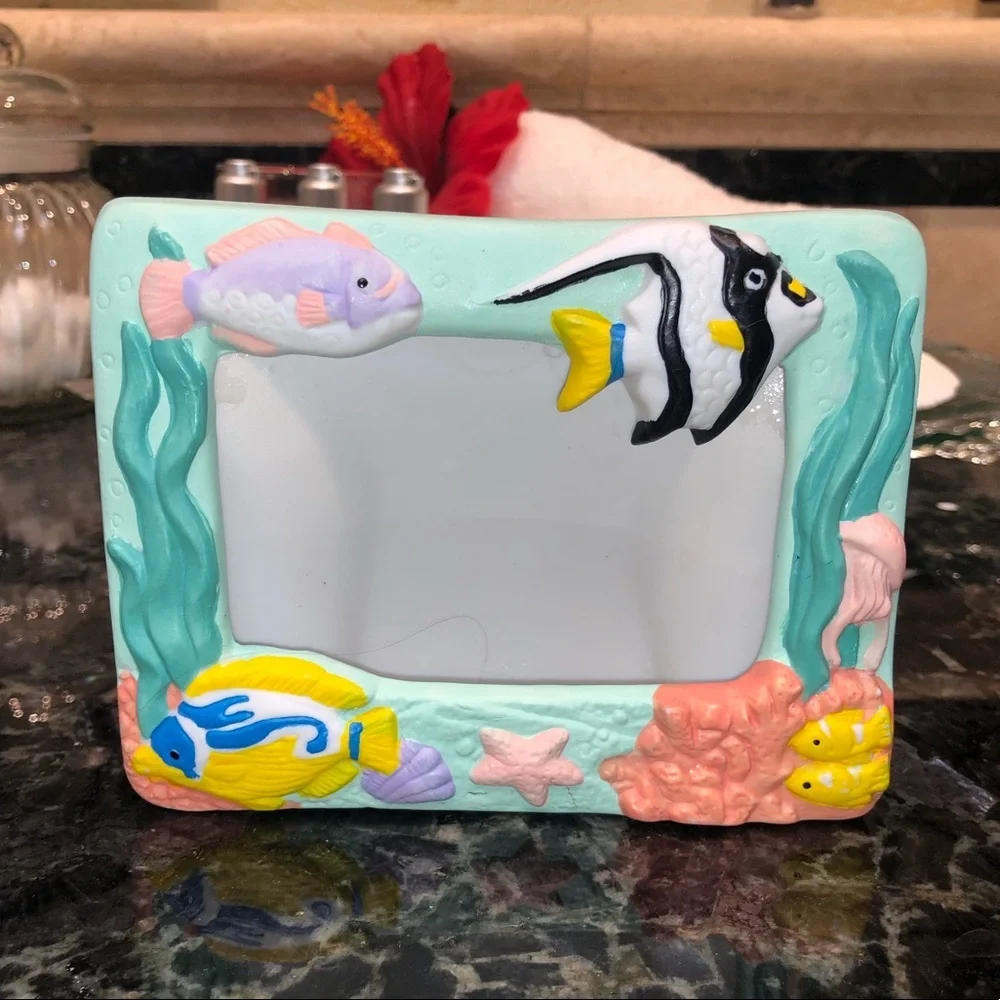 N/A picture frame